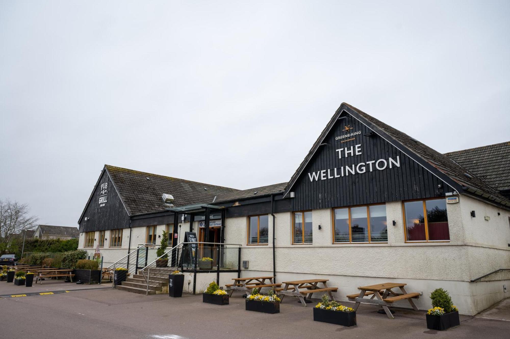 Wellington Hotel By Greene King Inns Aberdeen Exterior photo